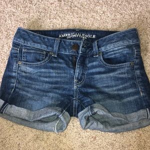 American Eagle shorts!